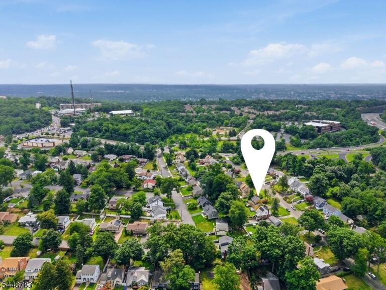 Property listing MLS 4042545 photo 37