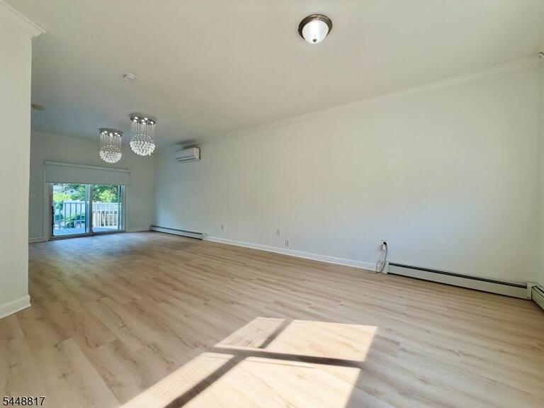 Property listing MLS 4042600 photo 4