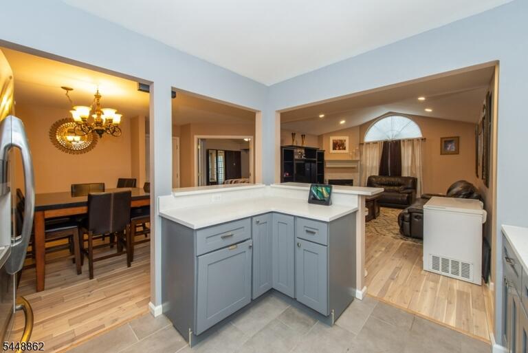 Property listing MLS 4042634 photo 17