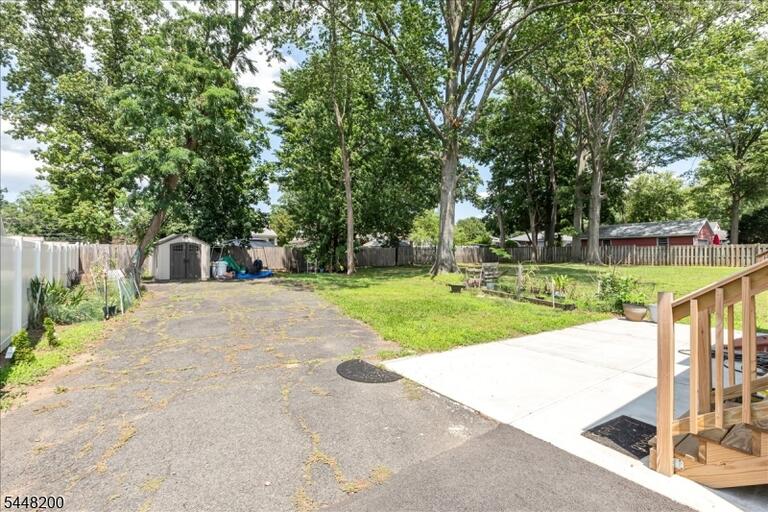 Property listing MLS 4042661 photo 33