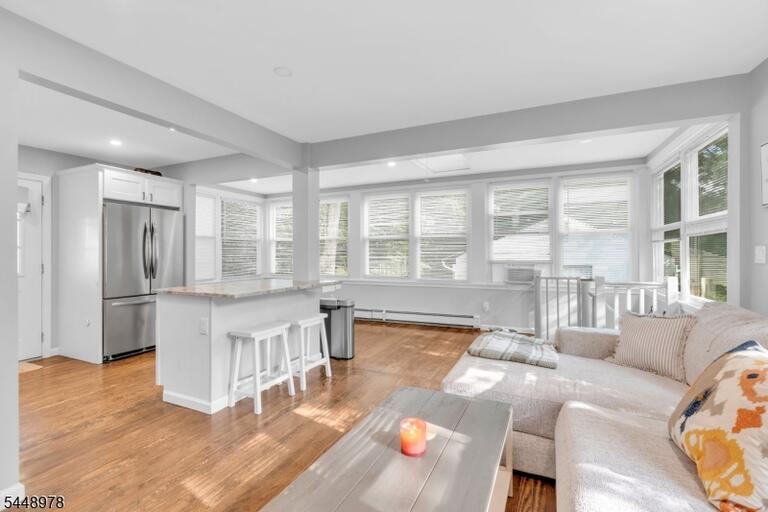 Property listing MLS 4042725 photo 2