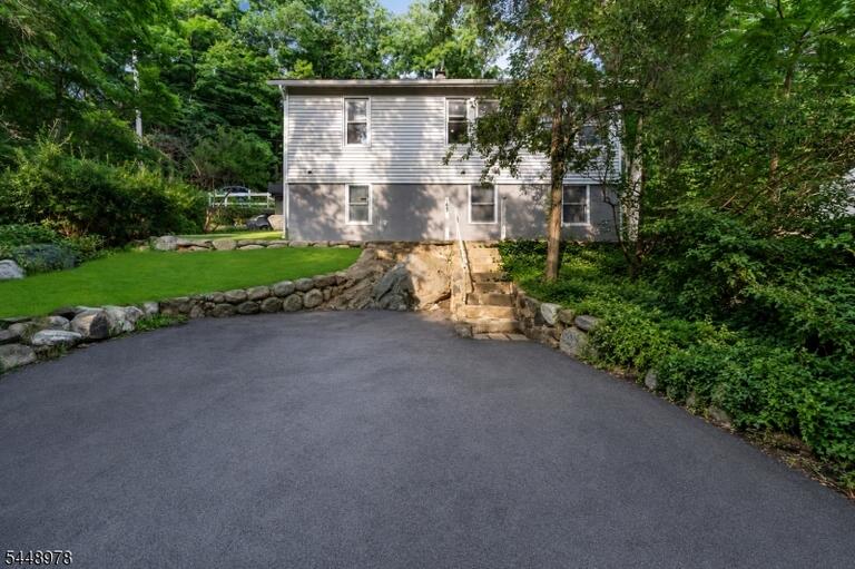 Property listing MLS 4042725 photo 25