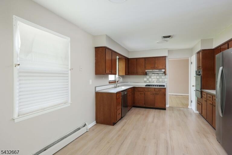 Property listing MLS 4046325 photo 12