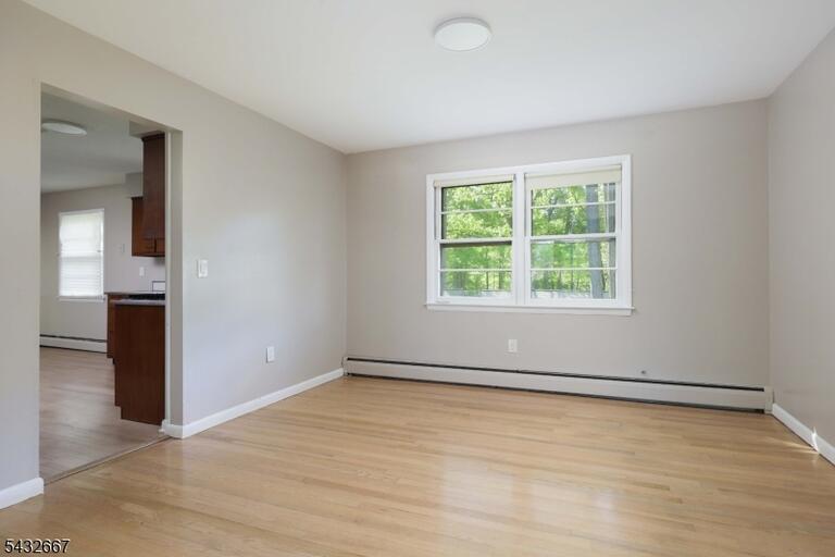Property listing MLS 4046325 photo 8