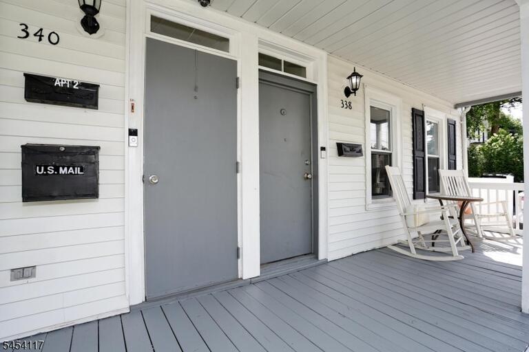 Property listing MLS 4047132 photo 2