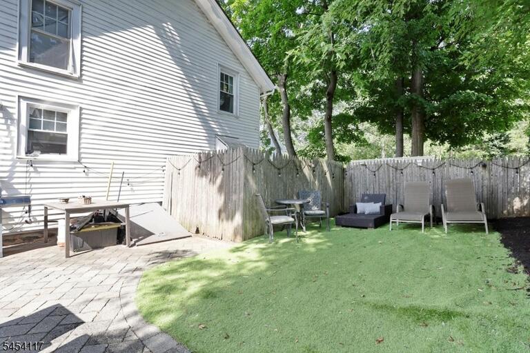 Property listing MLS 4047132 photo 23