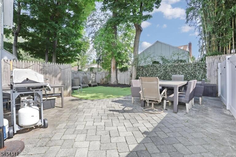 Property listing MLS 4047132 photo 26