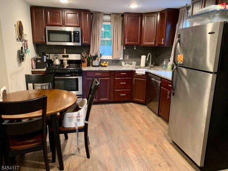 Property listing MLS 4047132 photo 29