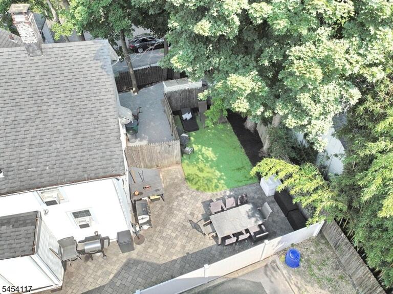Property listing MLS 4047132 photo 8