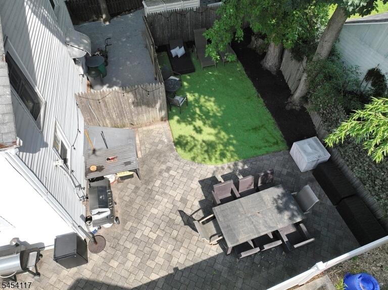 Property listing MLS 4047132 photo 9