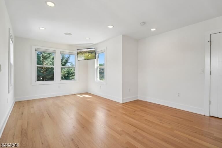Property listing MLS 4047171 photo 33