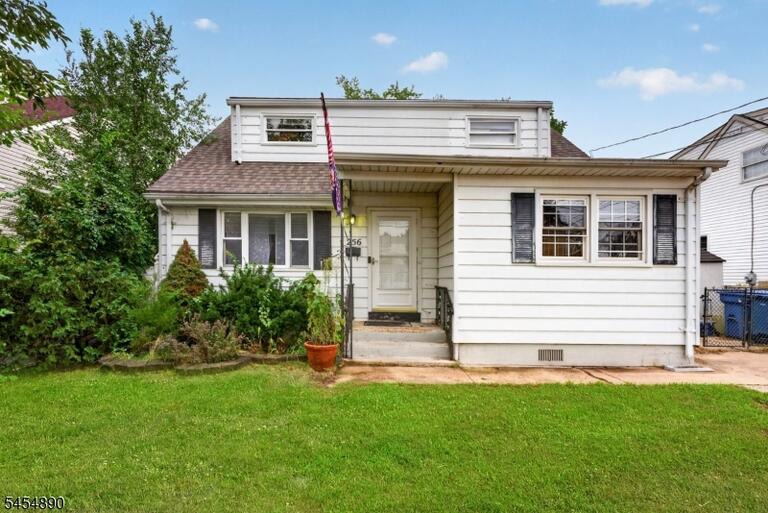 Property listing MLS 4047750 photo 1