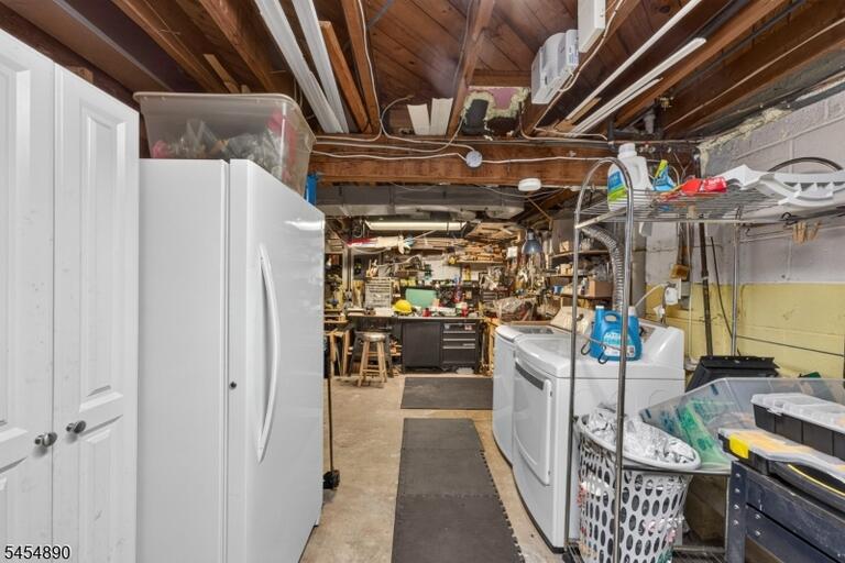 Property listing MLS 4047750 photo 14