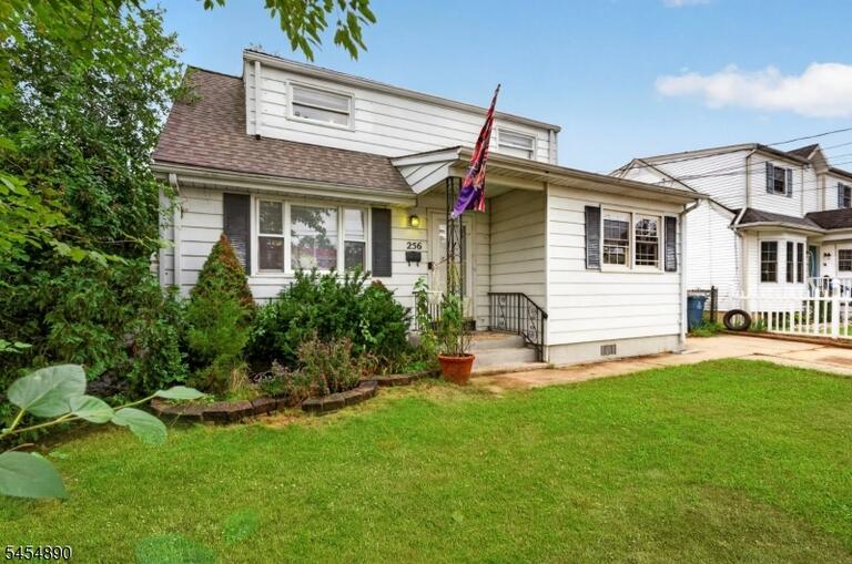 Property listing MLS 4047750 photo 18