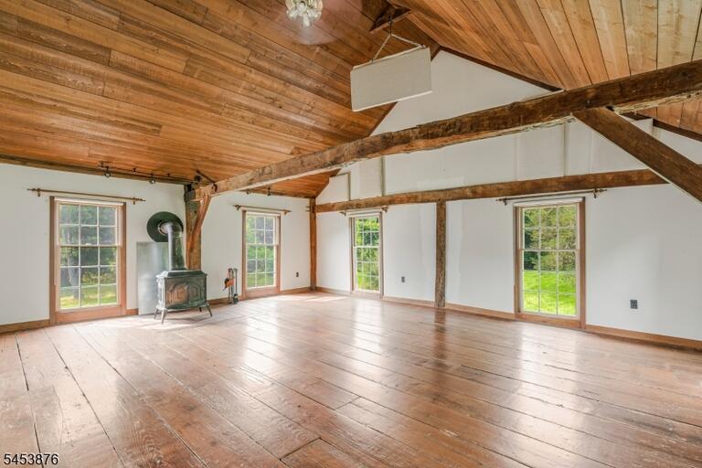 Property listing MLS 4047775 photo 8