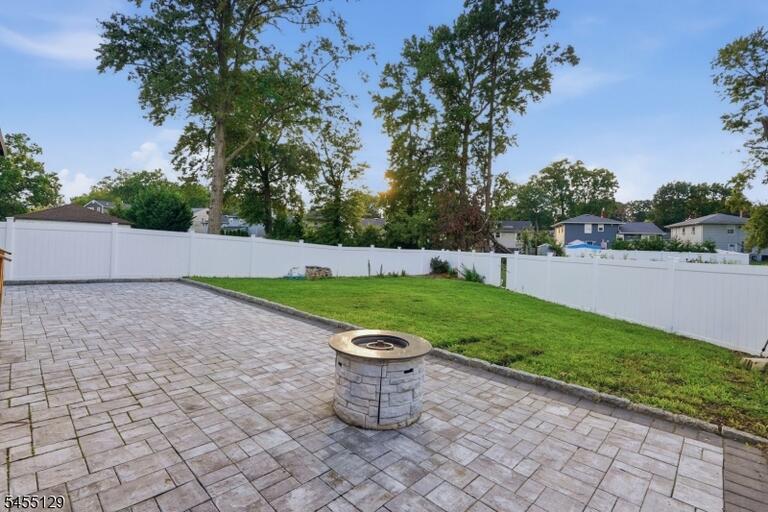 Property listing MLS 4047962 photo 37