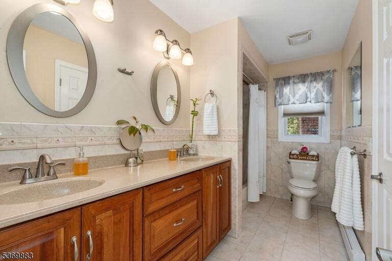 Property listing MLS 4048217 photo 20