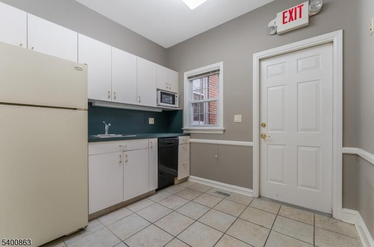 image-4048219-24.jpeg