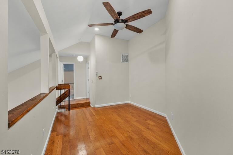 Property listing MLS 4048222 photo 16