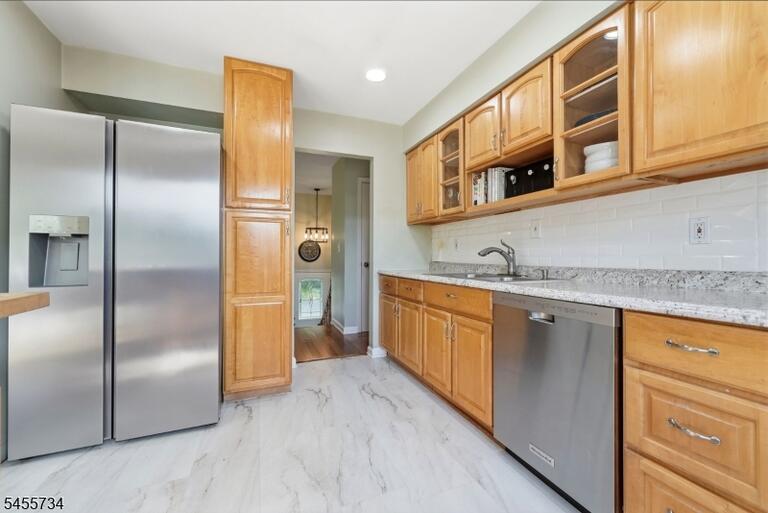 Property listing MLS 4048510 photo 11