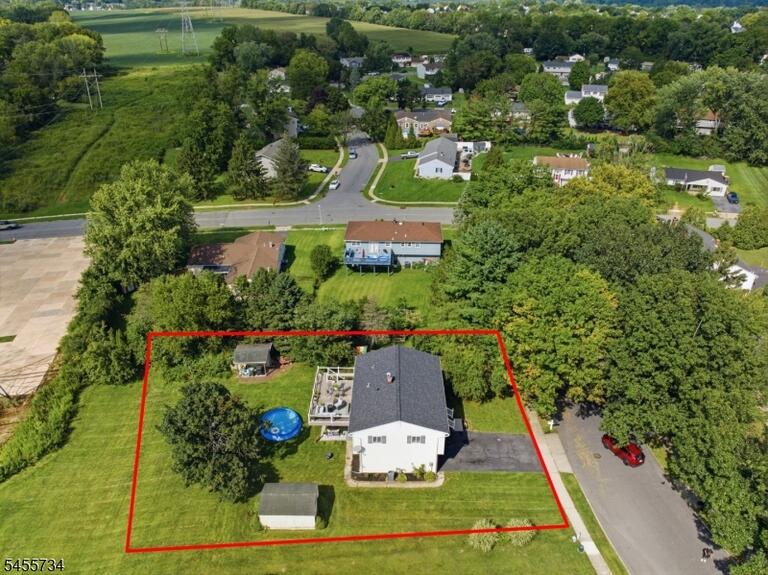 Property listing MLS 4048510 photo 35