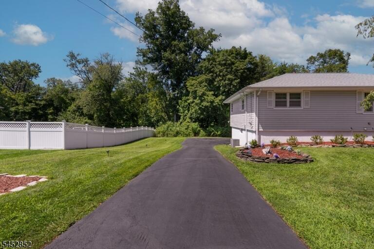 Property listing MLS 4048566 photo 33
