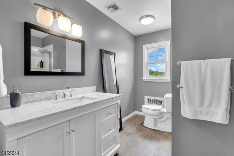 Property listing MLS 4048781 photo 15
