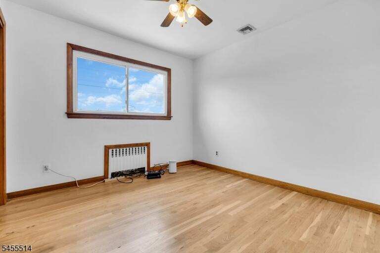 Property listing MLS 4048781 photo 16