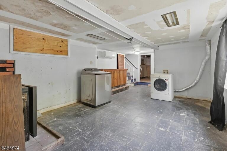 Property listing MLS 4048807 photo 32