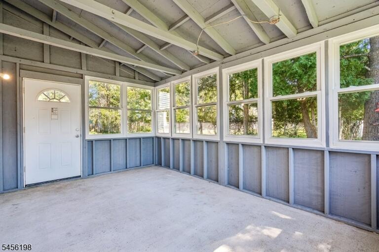 Property listing MLS 4048847 photo 13