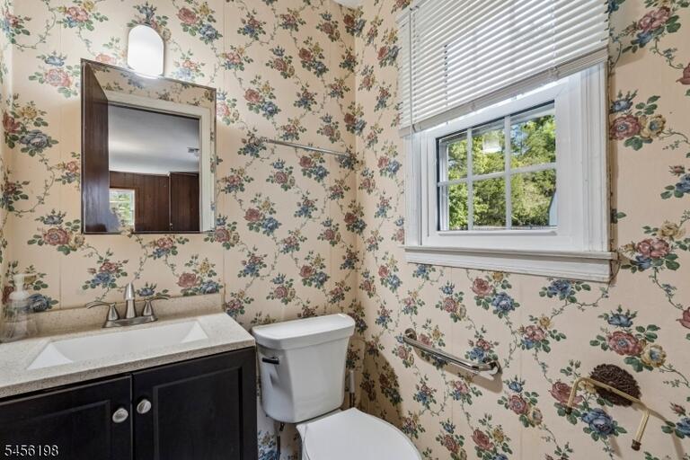 Property listing MLS 4048847 photo 14