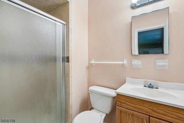 Property listing MLS 4048847 photo 15