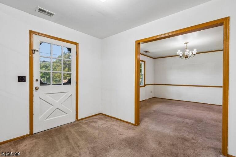 Property listing MLS 4048847 photo 8