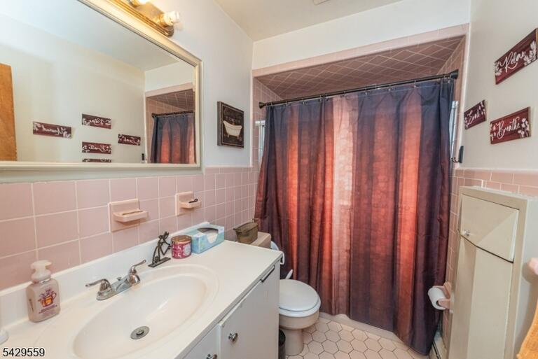 Property listing MLS 4048898 photo 10