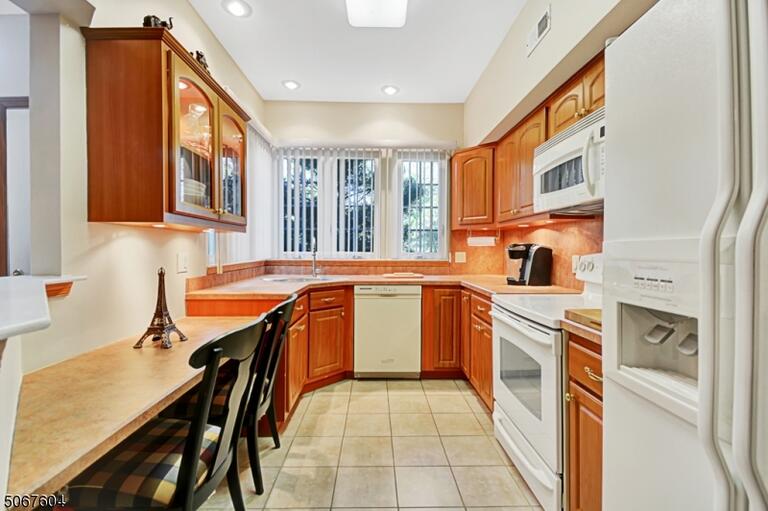 Property listing MLS 4048919 photo 6