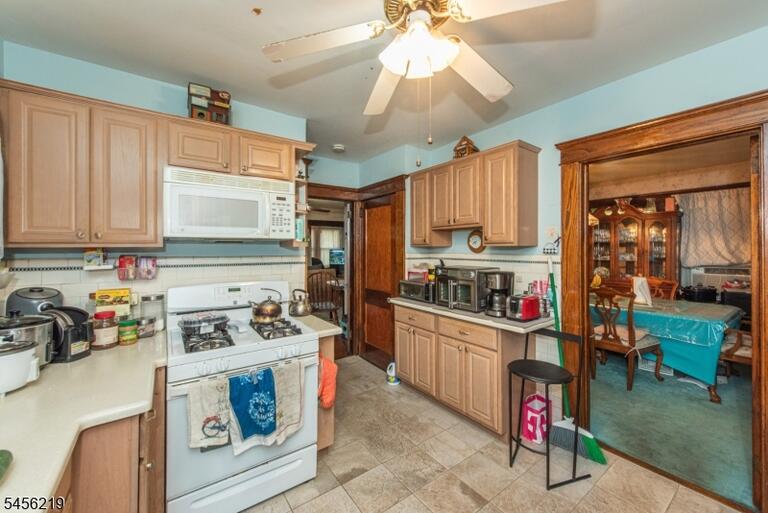 Property listing MLS 4048935 photo 14