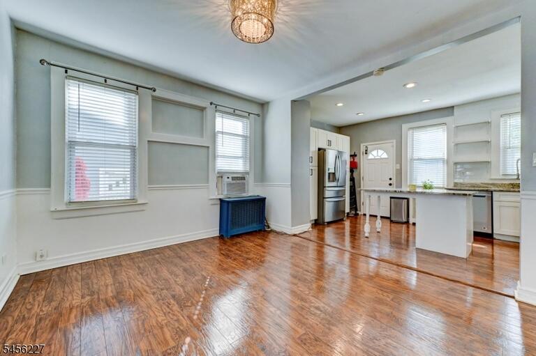 Property listing MLS 4048972 photo 13