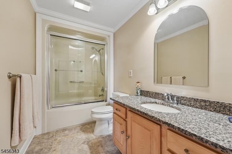 Property listing MLS 4048988 photo 25