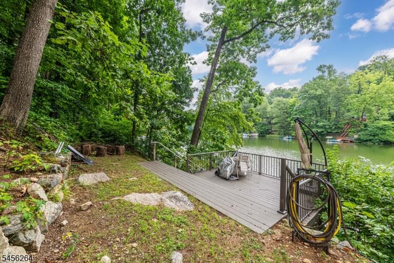 Property listing MLS 4049031 photo 38
