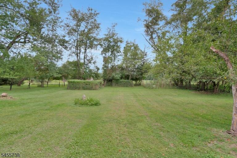 Property listing MLS 4049097 photo 31