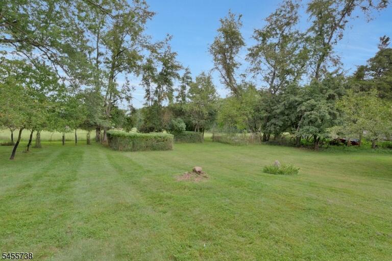 Property listing MLS 4049097 photo 32