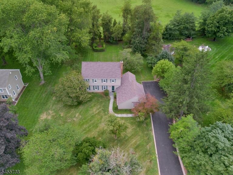 Property listing MLS 4049097 photo 4