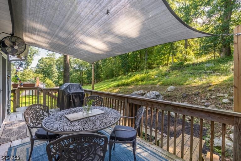 Property listing MLS 4049186 photo 18