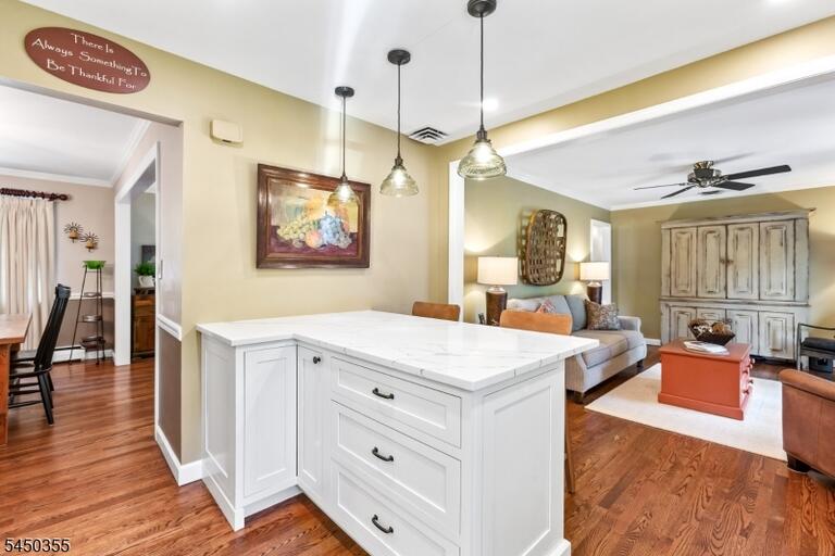 Property listing MLS 4049215 photo 9