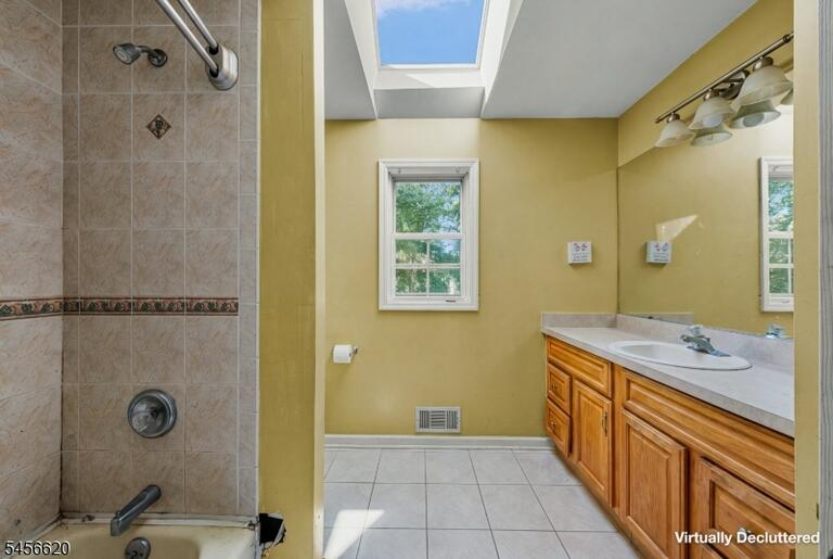 Property listing MLS 4049228 photo 25
