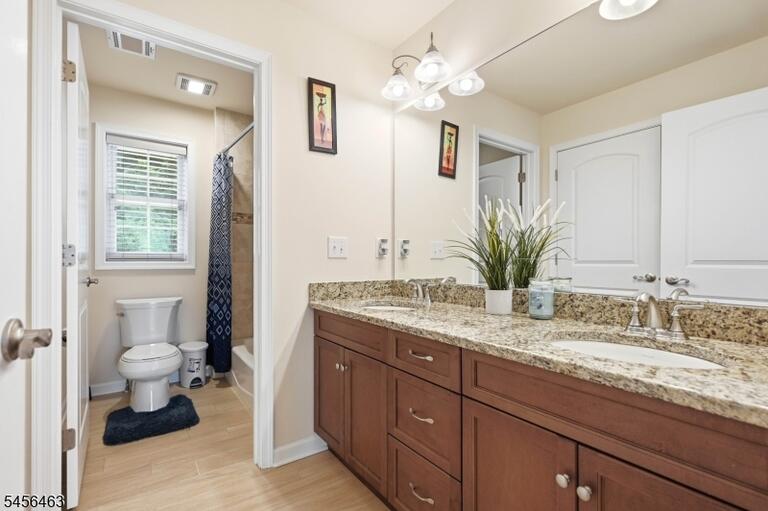 Property listing MLS 4049233 photo 26