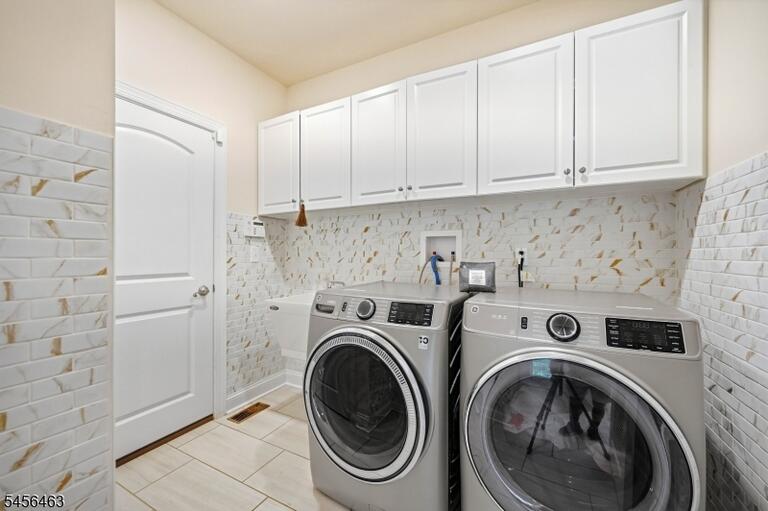 Property listing MLS 4049233 photo 37