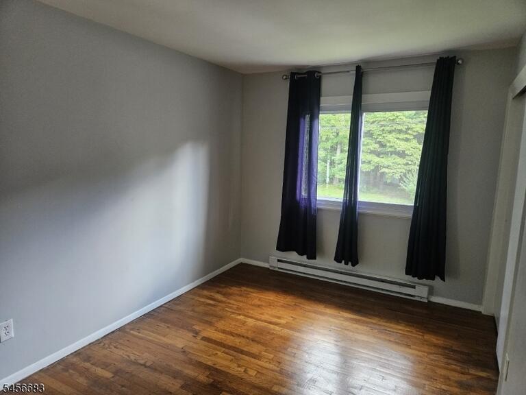 Property listing MLS 4049290 photo 3