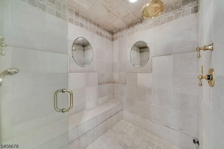 Property listing MLS 4049292 photo 29