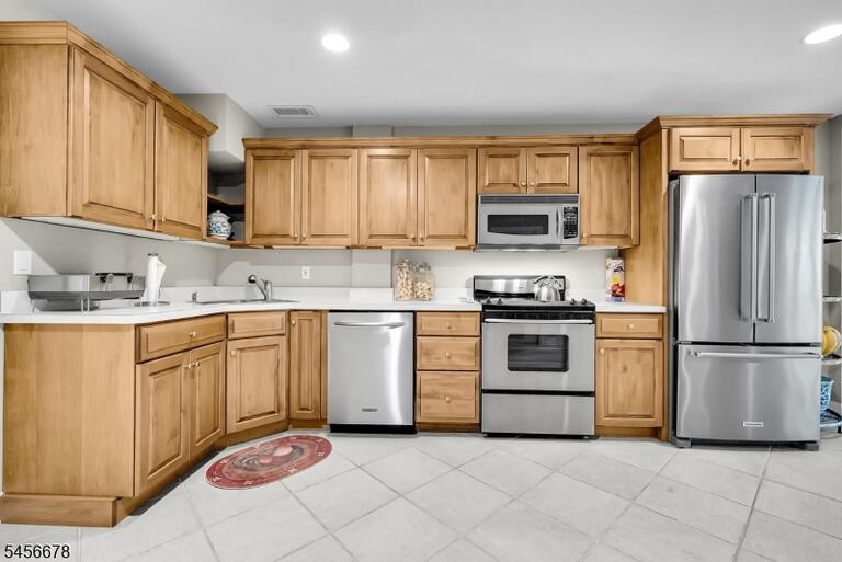 Property listing MLS 4049292 photo 40